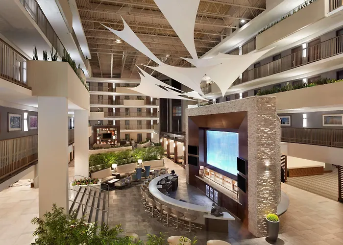 Embassy Suites By Hilton Atlanta Airport College Park